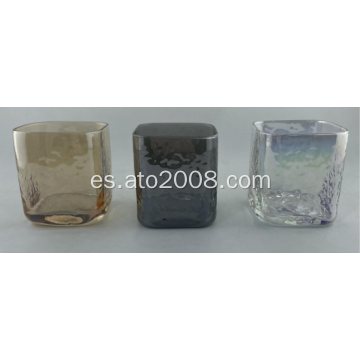 Vaso de vidrio ámbar plateado con patrón de martillo